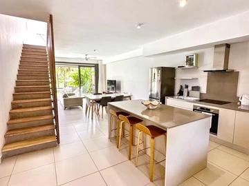 4 Bedroom Townhouse, Duplex