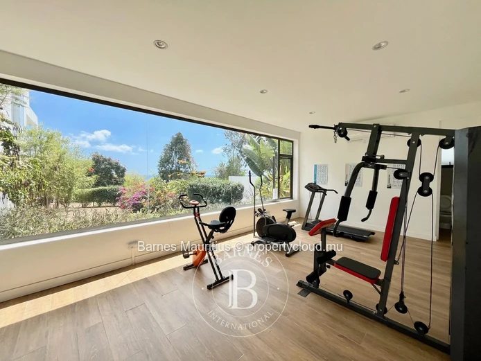 TAMARIN – Contemporary apartment with stunning views – 2 bedrooms