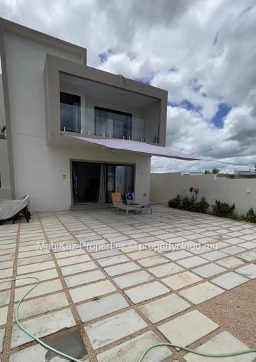 Luxurious Villa For Long Term Rent in Flic en Flac, Mauritius – Sea & Mountain View Rooftop 