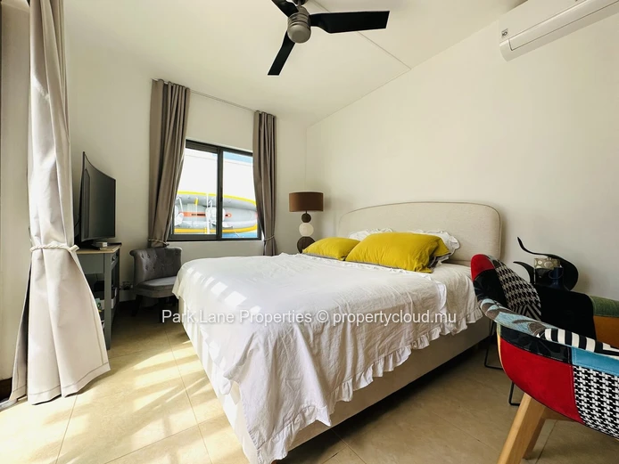 Villa for sale in a secured residence at Pereybere.