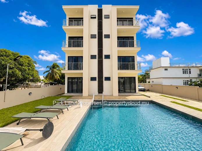 Brand-New Apartment Just 100 Metres from La Preneuse Beach