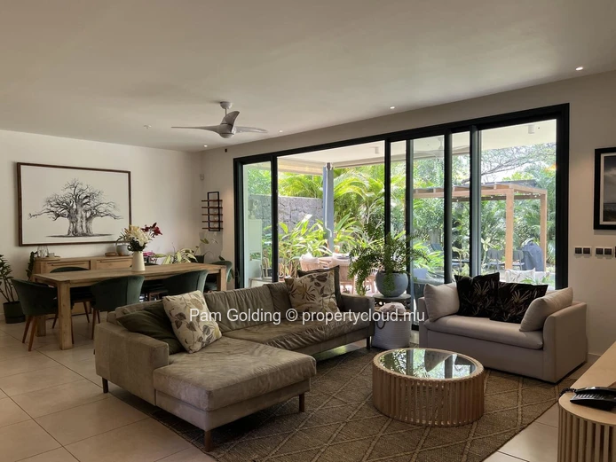 Private 3-Bedroom Villa in Akasha, Cap Tamarin – Pool, Garden & Family-Friendly Living