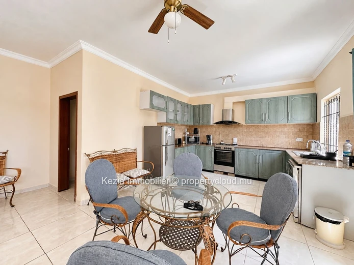 IDEALLY LOCATED APARTMENT Located in a prime area, this property combines comfort and convenience. Perfectly situated...