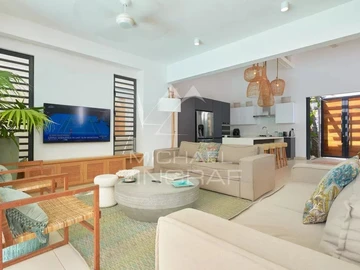 4 Bedroom Villa