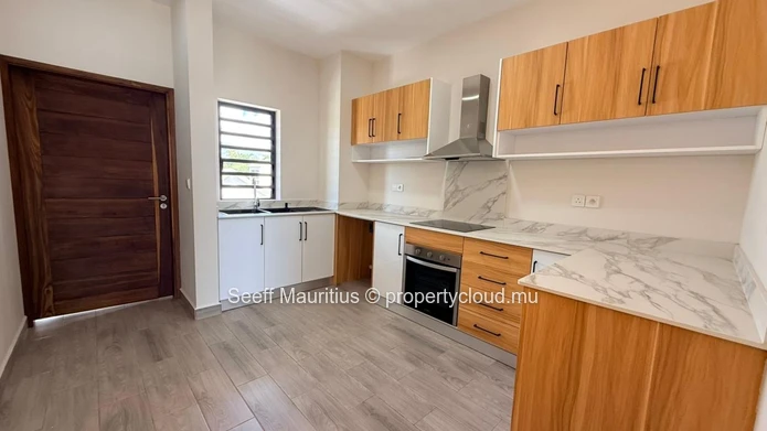 River Park Trianon - Modern Living: 2-Bedroom Apartment 
