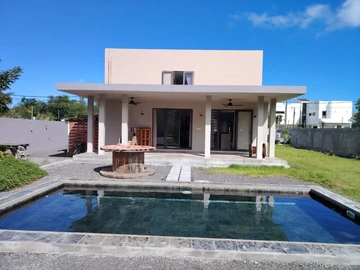Villa For Rent In Balaclava