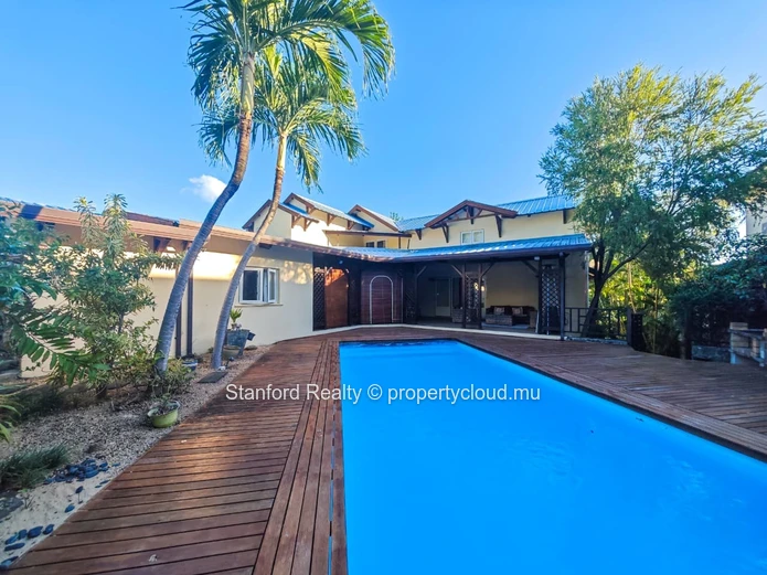 Villa moderne de 4 chambres à louer - Tamarin, Ouest