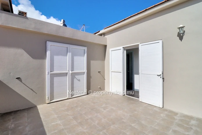 Renovated villa of 3 bedrooms close to the beach
