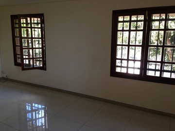Bureau de 10 Chambres
