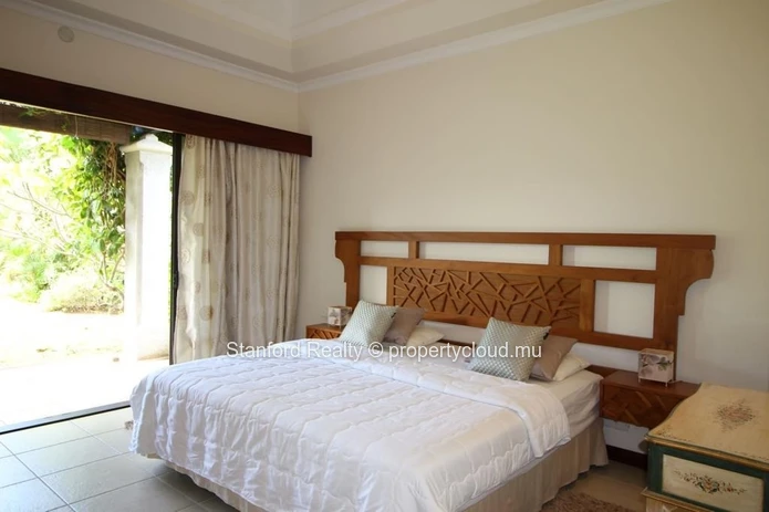 Luxury Golf Estate Villa for Sale - 4 Bedrooms, Tamarin, West Mauritius