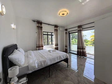 4 Bedroom Villa