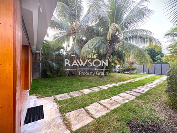 4 Bedroom Townhouse, Duplex