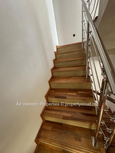 Maison à Vendre à Albion – Vue Mer depuis le Rooftop | Entièrement Meublée