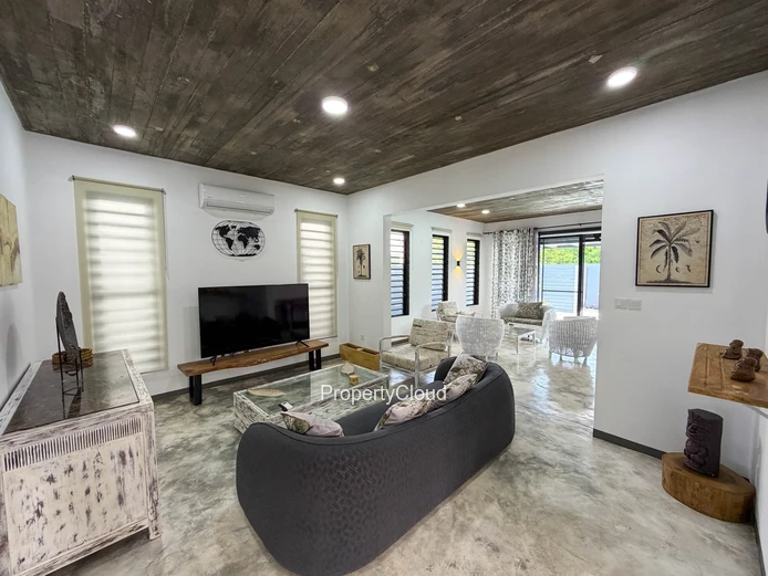 For Sale - A 300 Sqm 3-Bedroom Villa In Calodyne, Minutes Walk From The Beach
