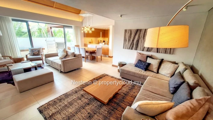 2-bed penthouse in a prestigious parc