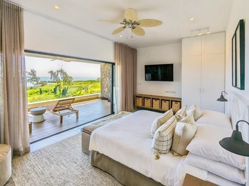 4 Bedroom Apartment