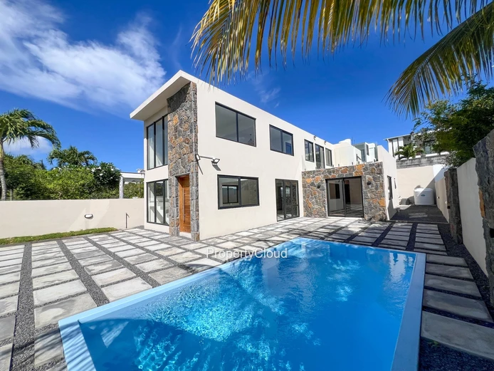 À Vendre - Villa Neuve De 3 Chambres -  Pereybere