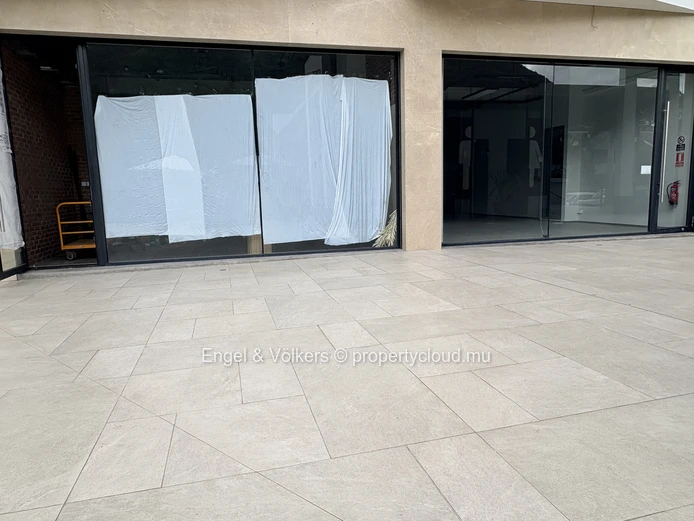 Commercials/Shops For Rent In Black River