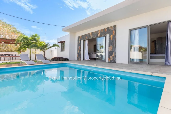 Pleasant 3-Bedroom Villa with Private Pool & Kiosk – For Rent in Grand Baie