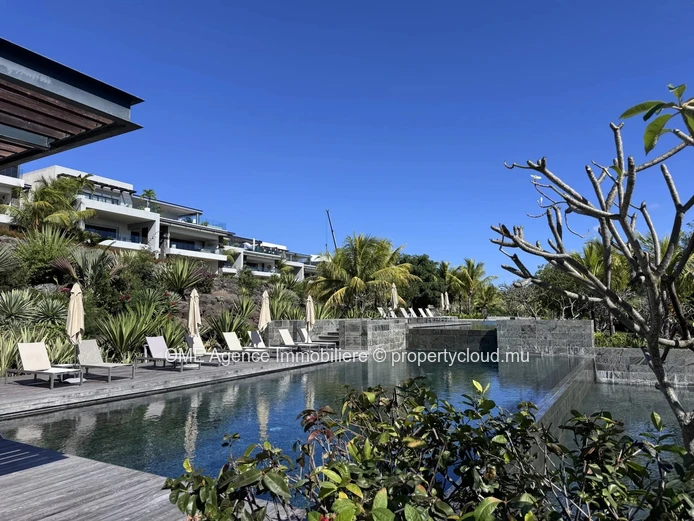 Modern 3-Bedroom Apartment with Covered Terrace