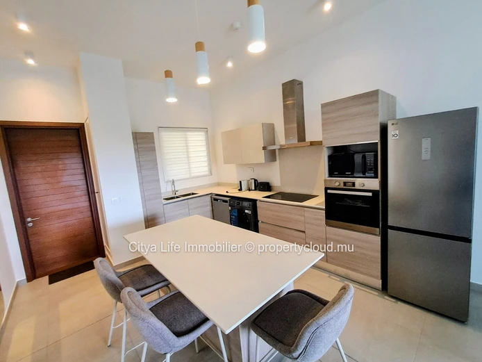 Appartement meublé 2 chambres avec piscine à louer à Péreybère