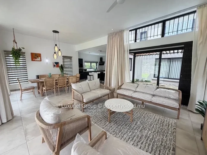 Contemporary Villa For Rent  – Private Pool & Tranquil Setting