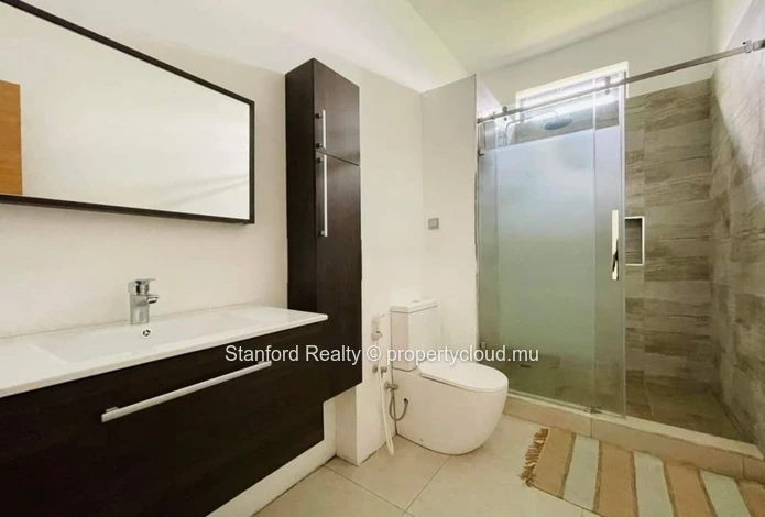 Villa de Luxe 4 Chambres avec Piscine Privée – Mont Choisy, Nord