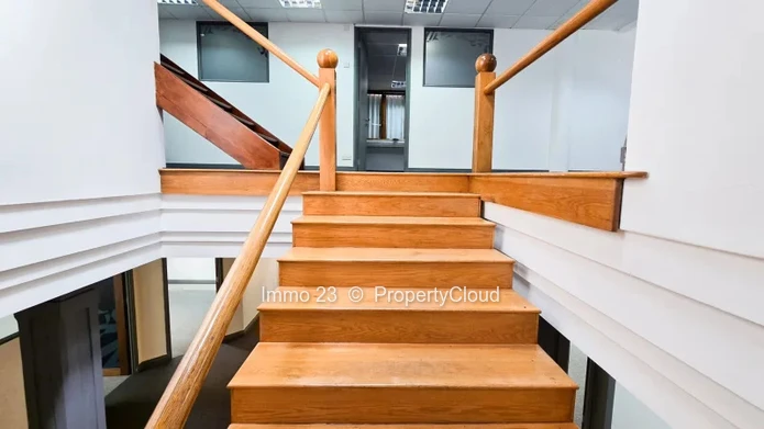 Office - 814m2 - Port Louis - Ref. BU82933VE