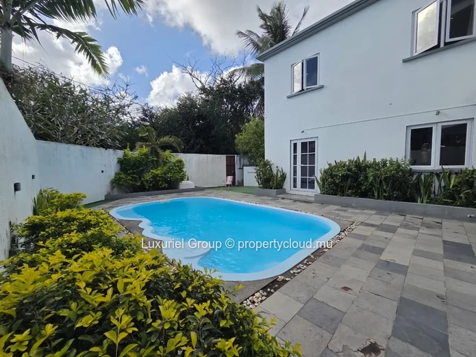 Spacious Two-Level Villa Close To The Beach