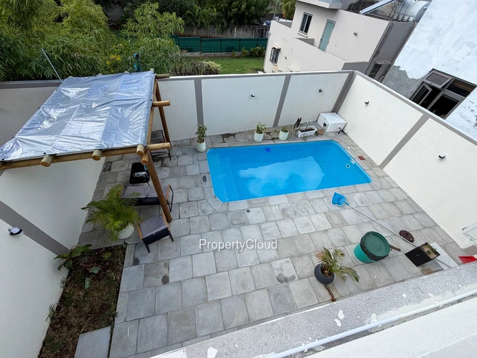 À Louer | Villa De 4 Chambres | Calodyne