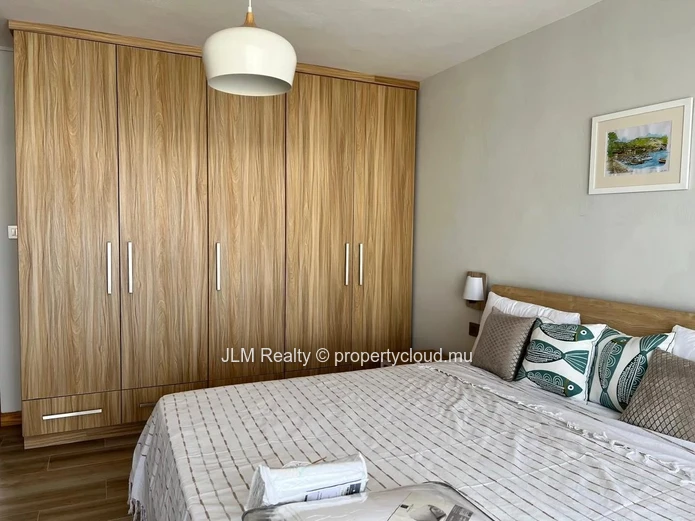 Duplex moderne avec rooftop et jacuzzi à louer à Mont Choisy, Île Maurice