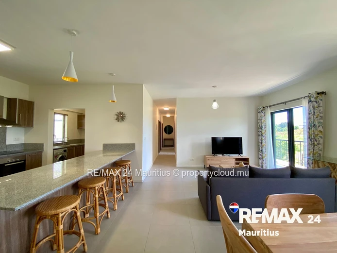 Exclusive Top-Floor Apartment in Prime Residence