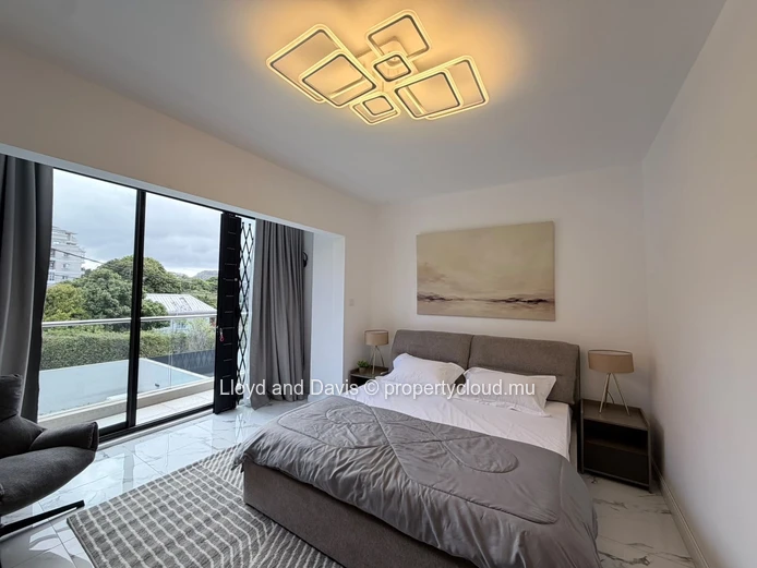 Brand-New Contemporary House with Private Pool in Quatre Bornes