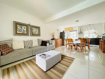 3 Bedroom Townhouse, Duplex