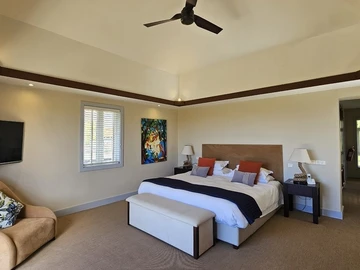 Fully renovated three bedroom Villa 