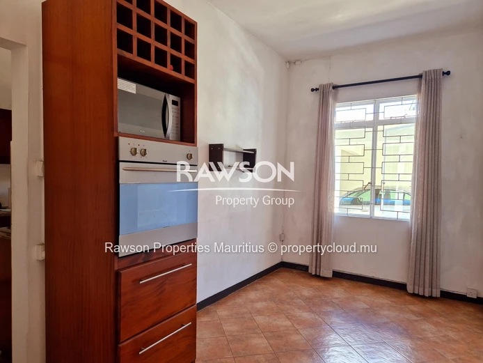 Prime Single-Storey Property for Sale in Floréal – Ideal for Residential or Professional Use