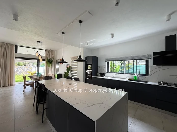 Contemporary Villa For Rent  – Private Pool & Tranquil Setting