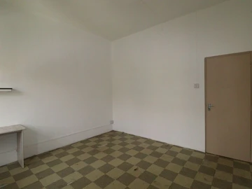 4 Bedroom Apartment