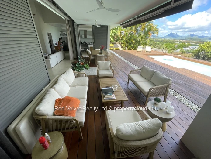 Villa de luxe à vendre à Mont Piton | Vue mer et montagne | 4 chambres