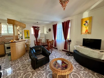 Maison de 6 Chambres