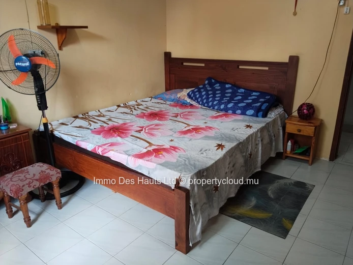 Maison de 4 chambres semi meublé en vente Rose Hill 