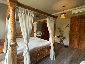 4 Bedroom Villa