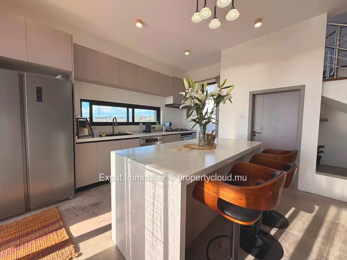 Stunning Brand-New 5-Bedroom Villa with Infinity Pool and Ocean Views – Ocean Side, Flic-en-Flac