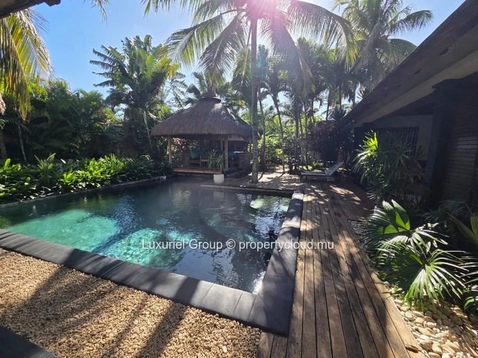 Stunning Contemporary Villa for Rent – Pereybere