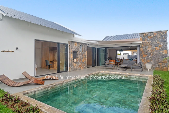 Maison 3 chambres avec piscine à vendre à Mont Mascal (180 m²)