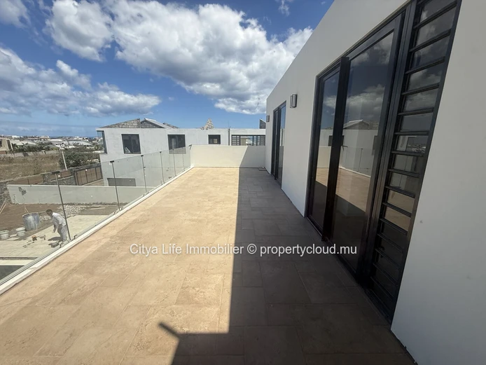 Luxury Furnished Villa with Sea Views – Flic en Flac