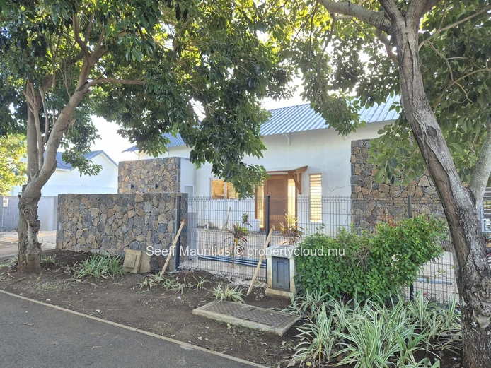 New Sugar Cane View House
