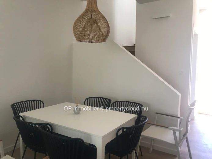 Townhouse 3 chambres avec piscine privée à vendre à Tamarin