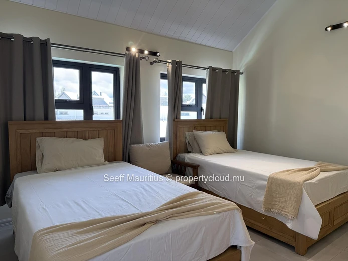 Exceptional Modern Duplex – Just Steps from Pereybere Public Beach