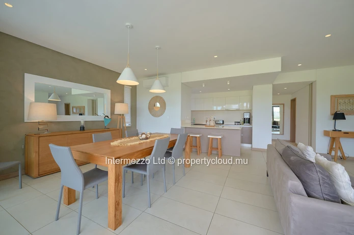 Appartement IRS Mont Choisy Golf & Beach Estate — 2 ch. en suite, vue golf, piscine & accès plage | 820 000 €